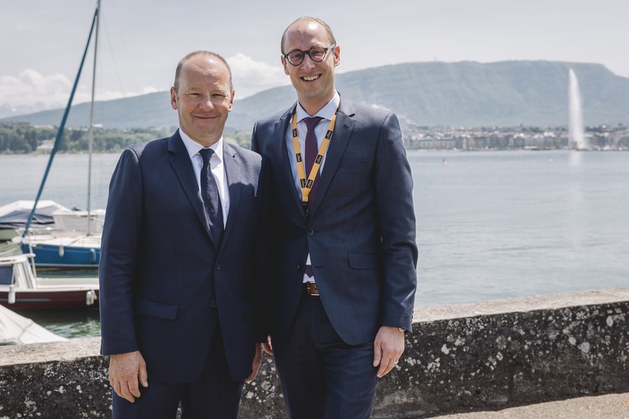 Serge Dal Busco und Martin Candinas vor dem Jet d'eau